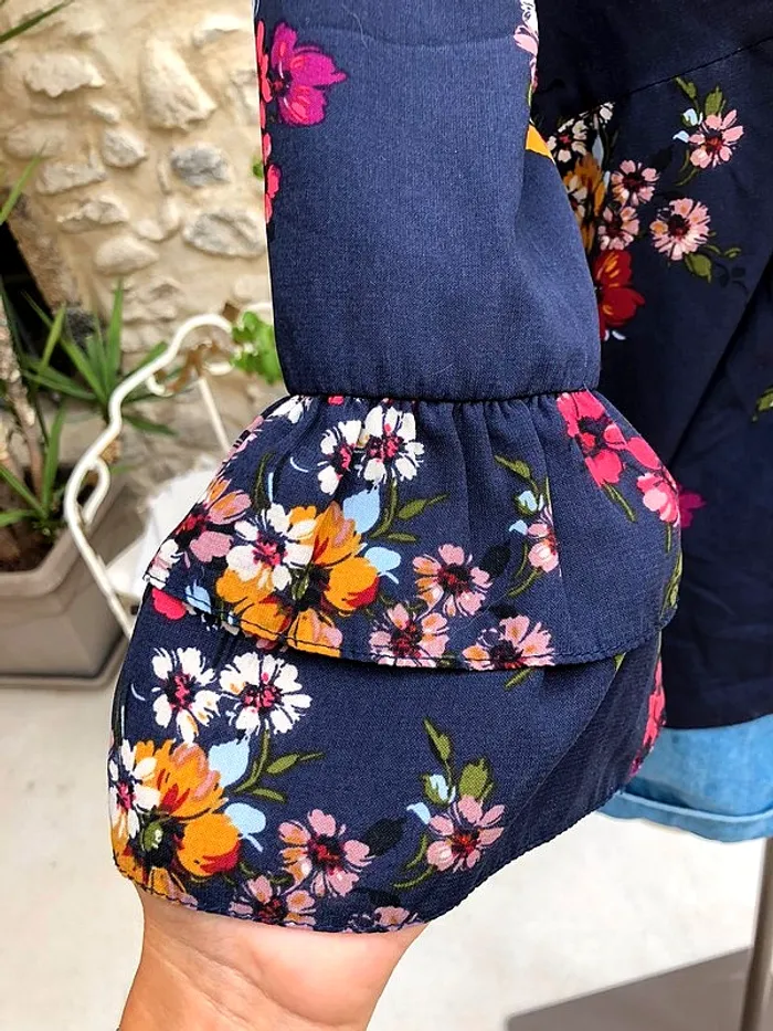 Camaïeu - Blouse bleu foncé marine fleurie florale multicolore à manches mi longues 3/4 - photo numéro 3