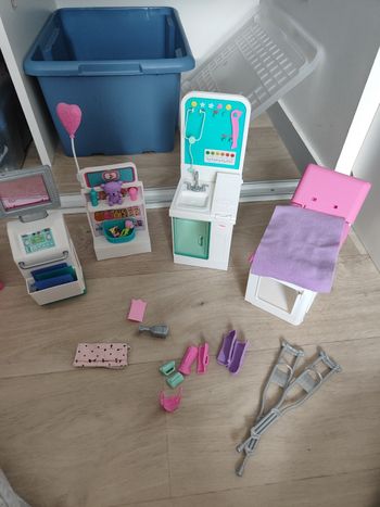 Barbie médecin