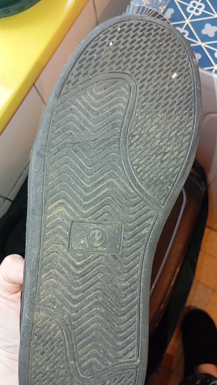 Basket taille 42 - photo numéro 4