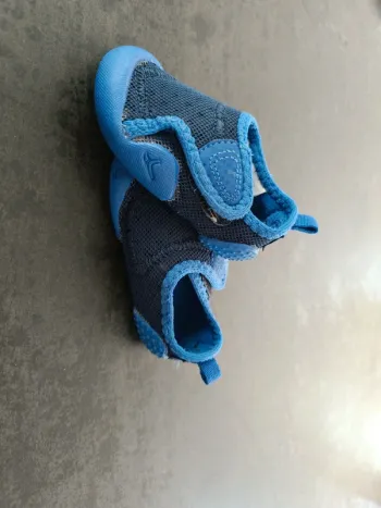 Chaussons souples bleus