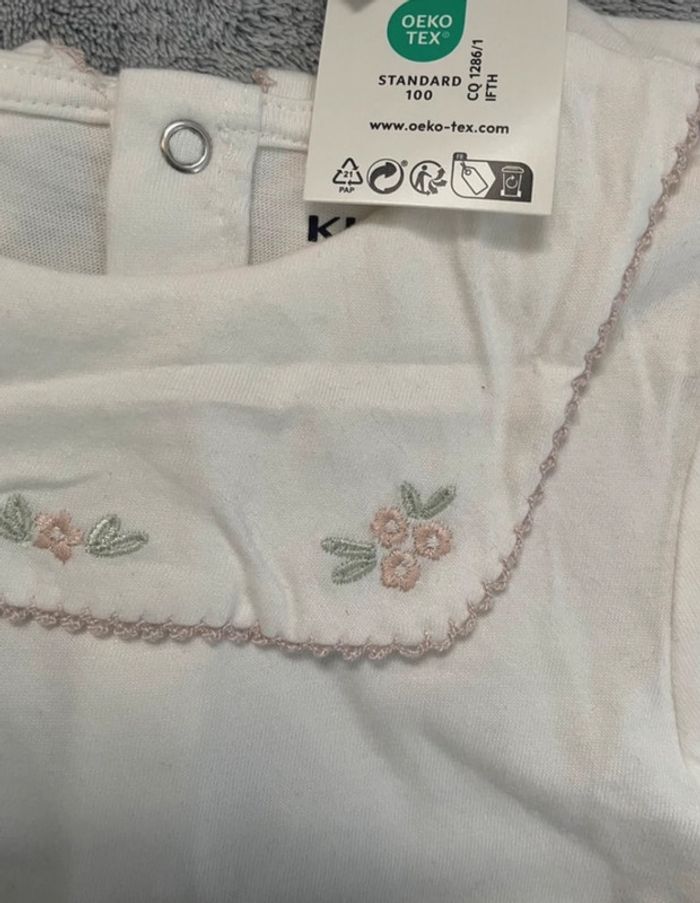 Tee shirt manches longues fille, 18 mois, neuf - photo numéro 2