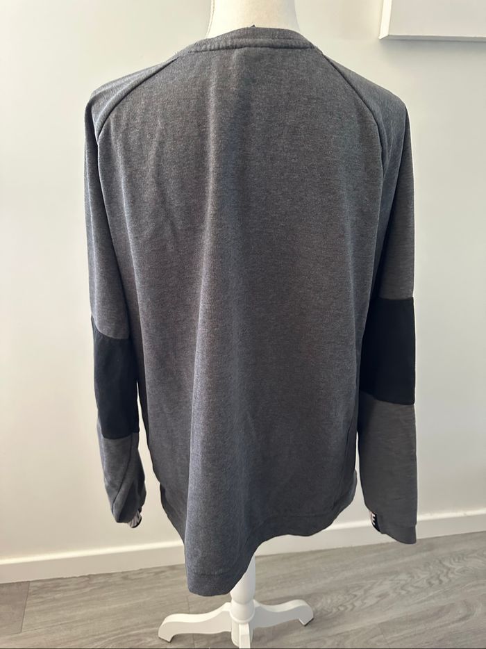 Sweatshirt gris noir et blanc Nike TXL - photo numéro 5
