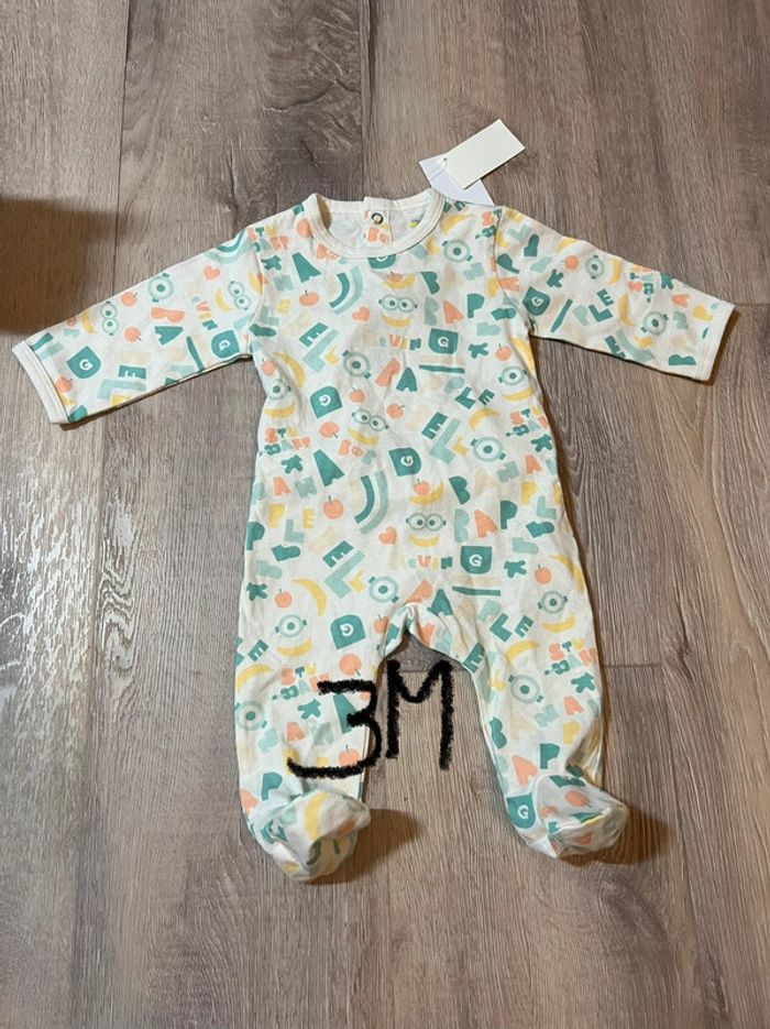 Pyjama minion