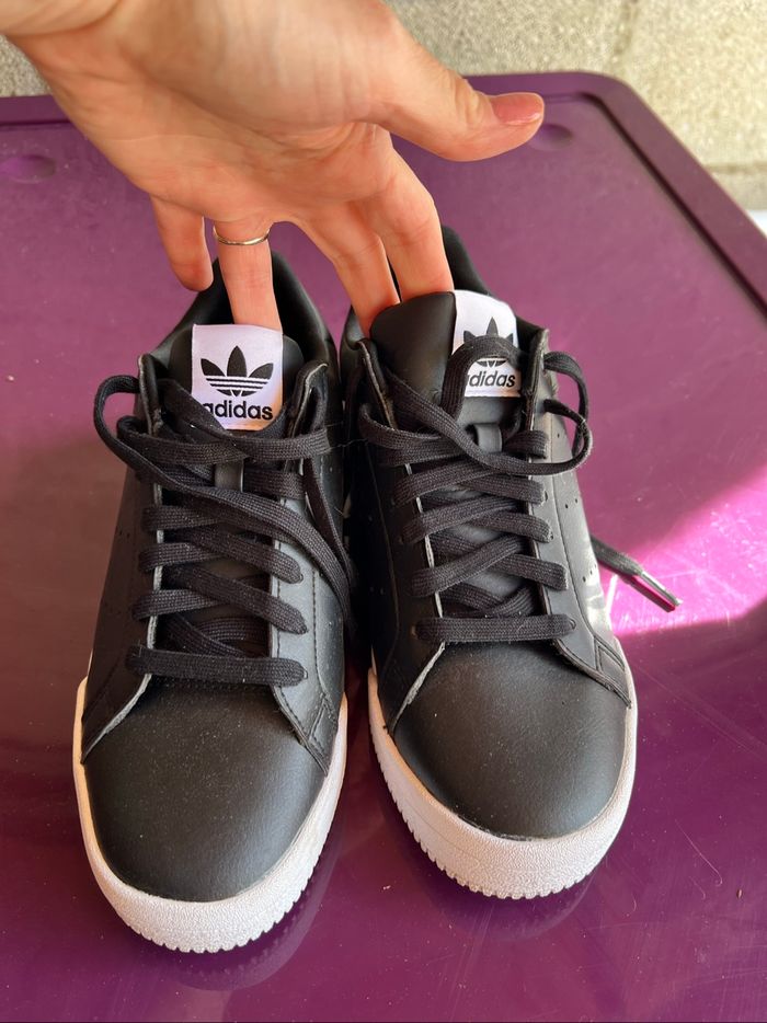 Adidas Court Tourino 40 - photo numéro 2