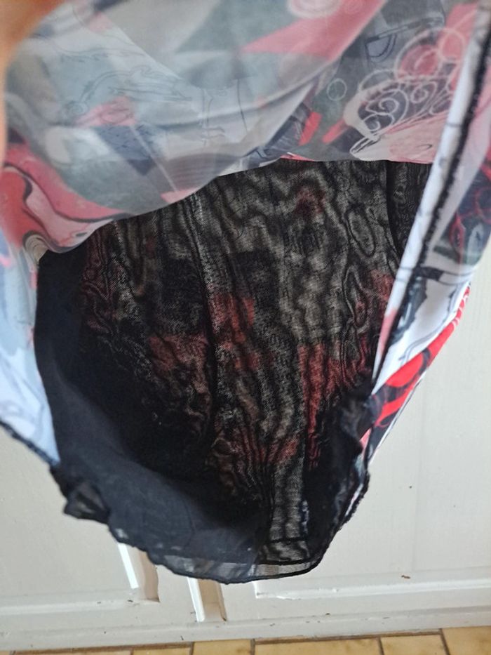 Debardeur rouge noir en voile XS /S - photo numéro 7