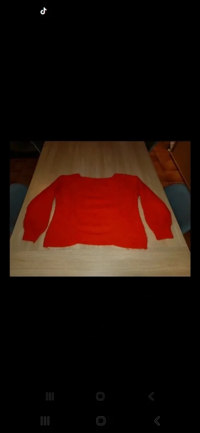 Pull rouge orangé