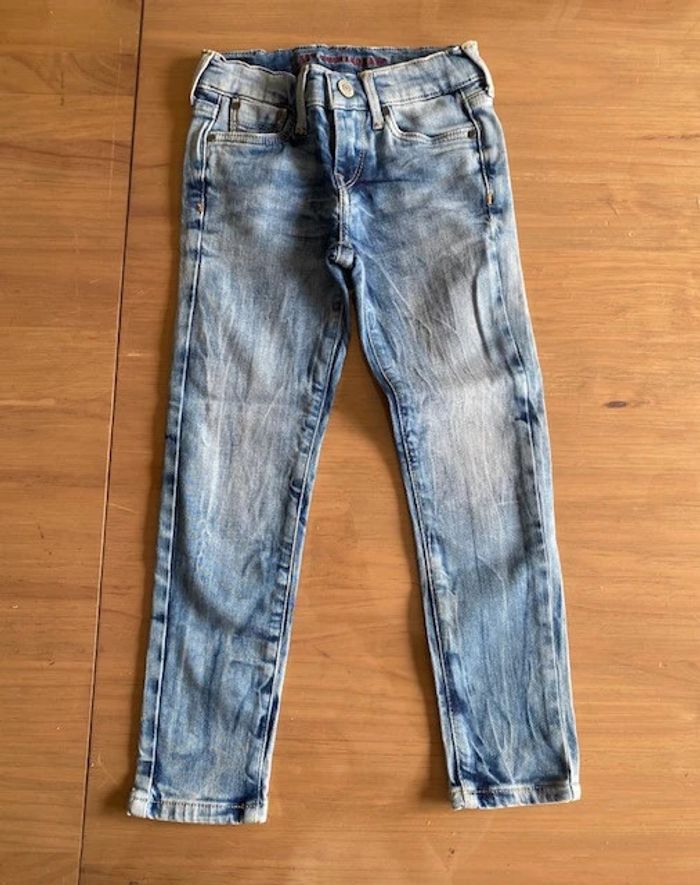 Lot vêtements garçon 4/6 ans - jeans - chemises pépé jeans - orchestra - tape à l’œil - hilfiger - photo numéro 7