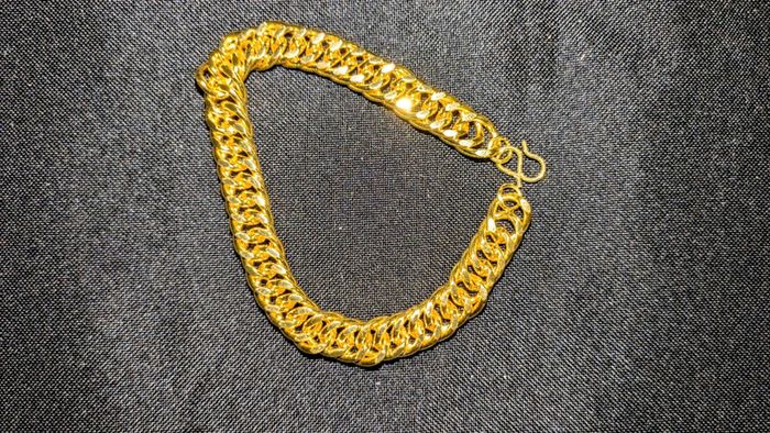 Bracelet homme maille doré jamais porté