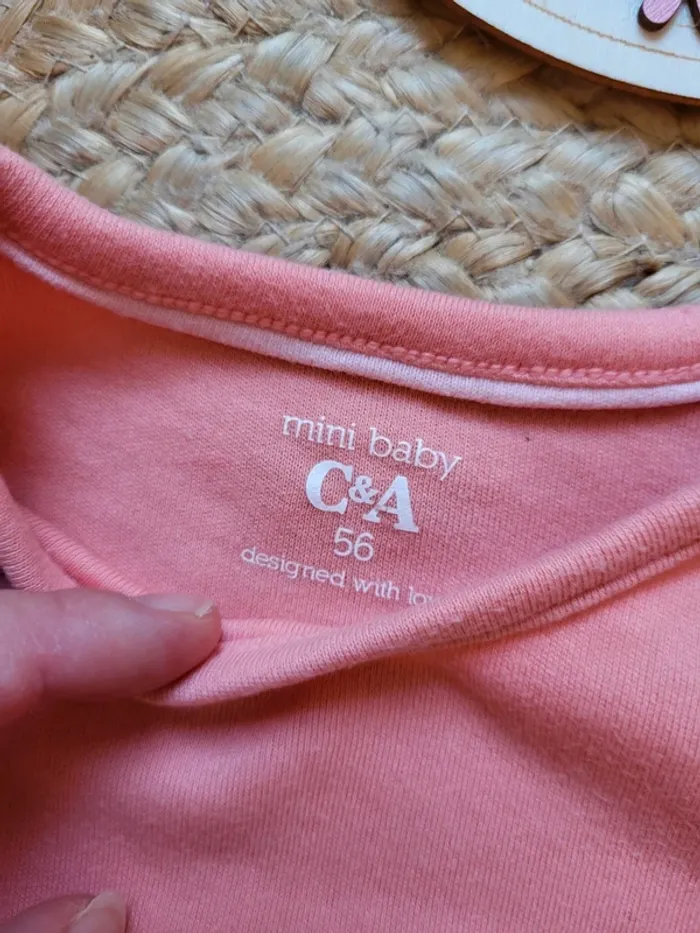 🌼 Lot : Body manches longues 1 mois fille (56cm), C&A 🌼 - photo numéro 2