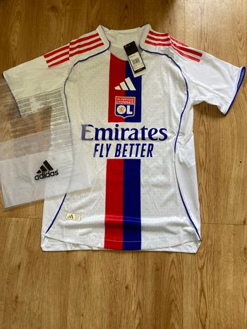 Maillot de foot Lyon 