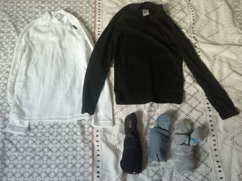 Lot vêtements thermiques 8 ans