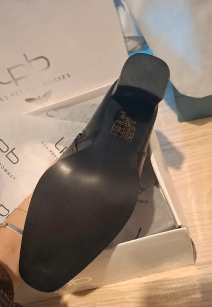 Plusieurs chaussures neuves taille 36,38 et 40 - photo numéro 6