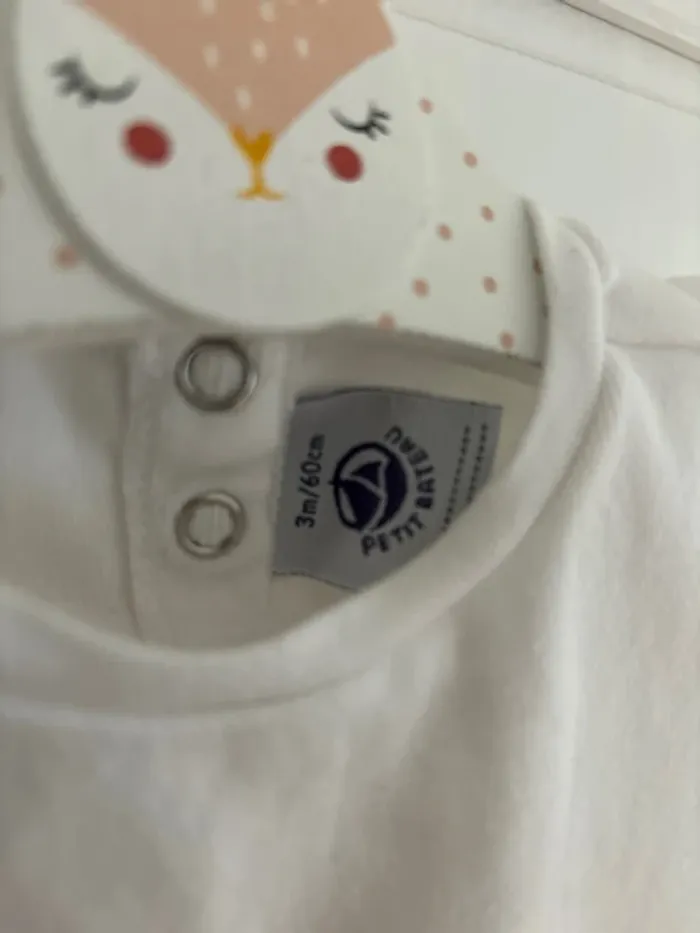 T shirt 3 mois Petit Bateau - photo numéro 3
