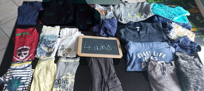 Lot vêtements 4 ans - photo numéro 10