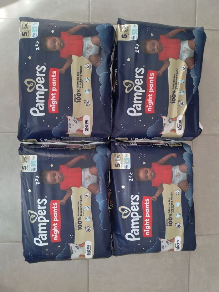 4 paquets de couches pampers pants night taille 5