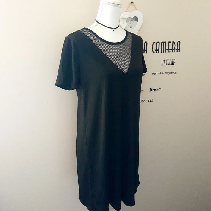 Robe de soirée chic col résille noire comme neuve - photo numéro 6
