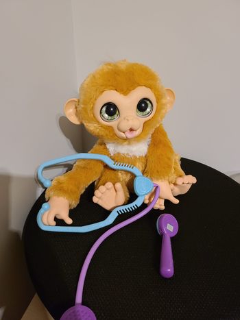 Peluche Furreal Zandi singe