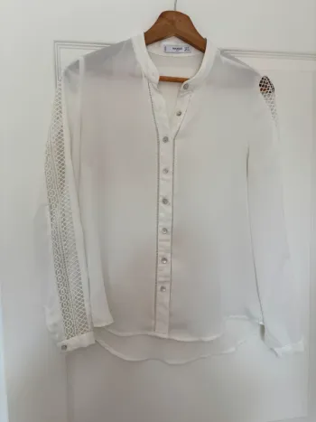 Chemisier fluide détails dentelle blanc crème Mango Taille XS