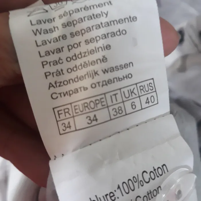 Jolie robe argentée - photo numéro 3