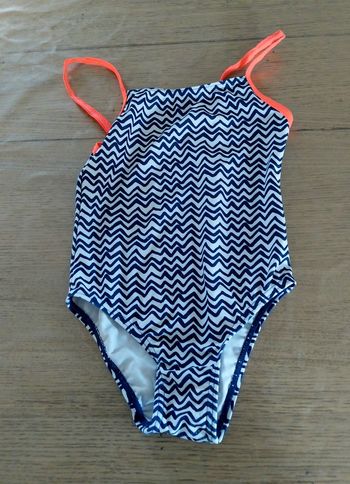 Maillot de bain 5ans fille en bon état
