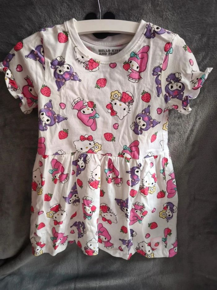 Robe Hello Kitty kuromi 5-6 ans neuf - photo numéro 5