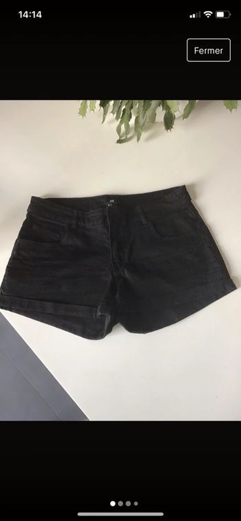 Short revers aux cuisses