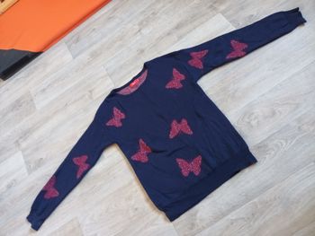 pull marine fille 10 ans hiver motif papillon presque neuf