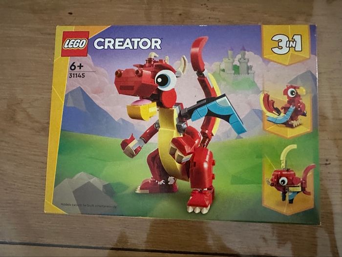 Lego dragon rouge Neuf