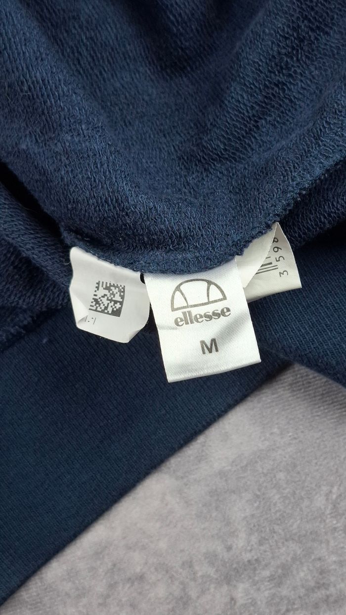 Sweat Ellesse Heritage Bleu Marine à Rayures - Taille M - Très bon état - photo numéro 4