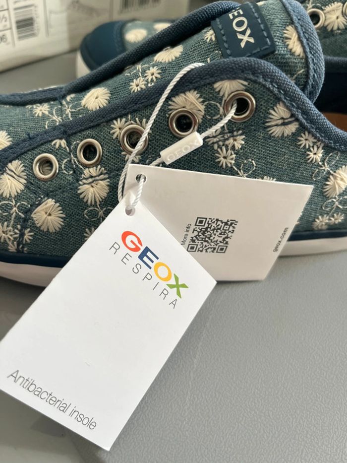 Baskets Geox fille denim brodés T31 - photo numéro 3