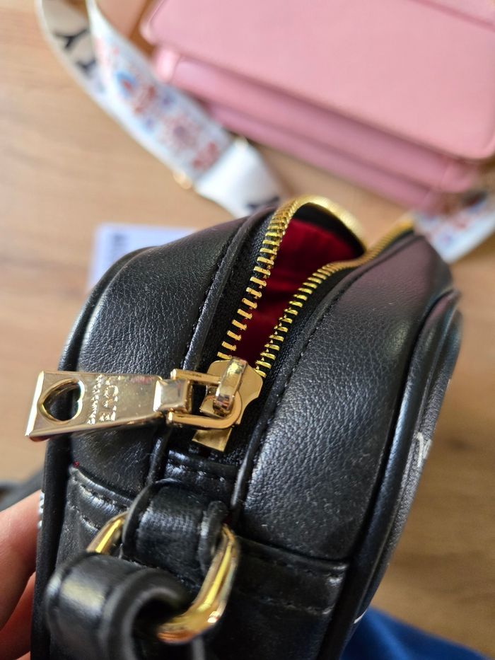Sac à main love moschino - photo numéro 7