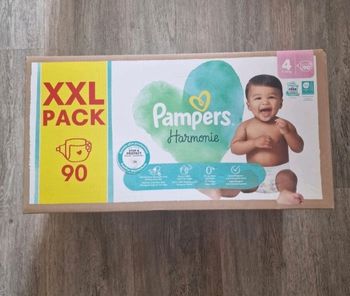 1 carton de couches pampers harmonie taille 4