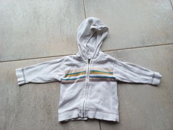 Petit gilet manches longues 9 mois