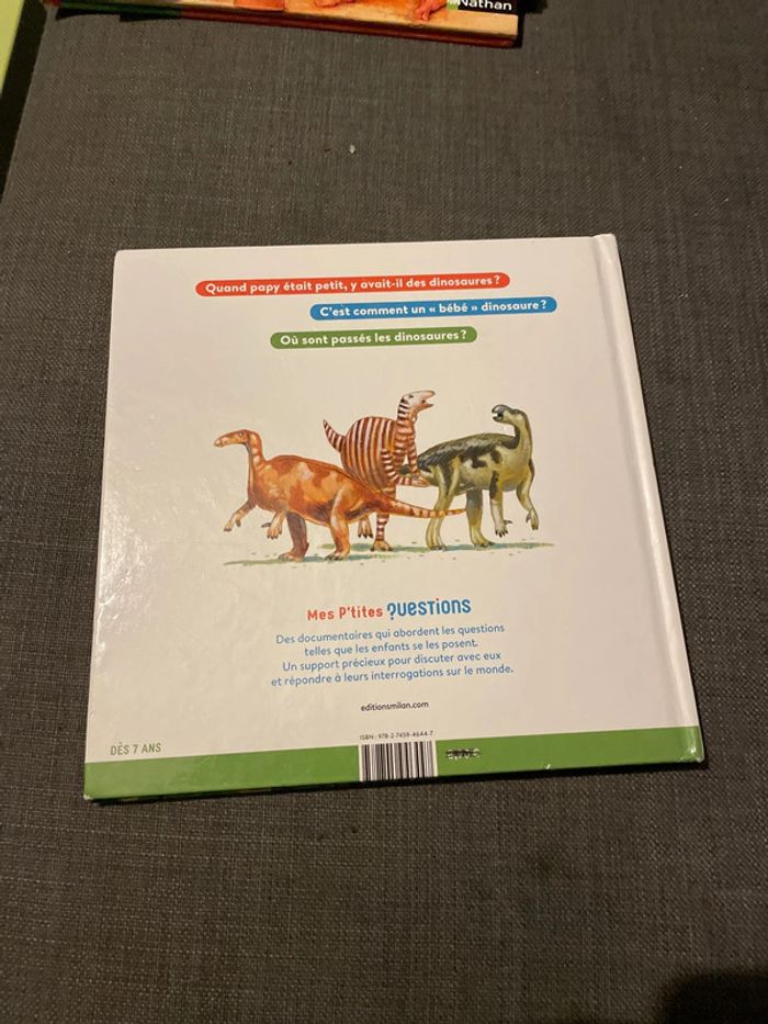 Livre Mes p’tites questions les dinosaures - photo numéro 2