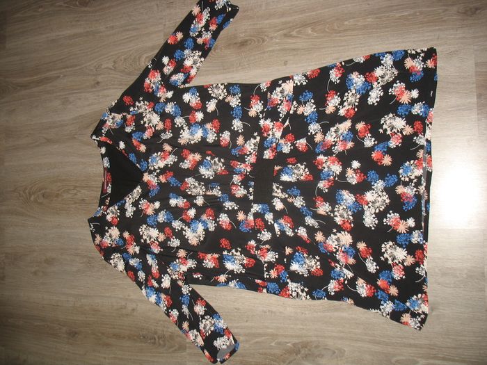 ROBE NOIRE A FLEURS "COMPTOIR DES COTONNIERS" - TAILLE 44 - n° 03 - photo numéro 3