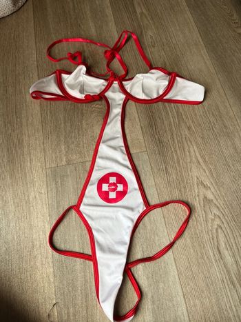 Tenue sous vêtements