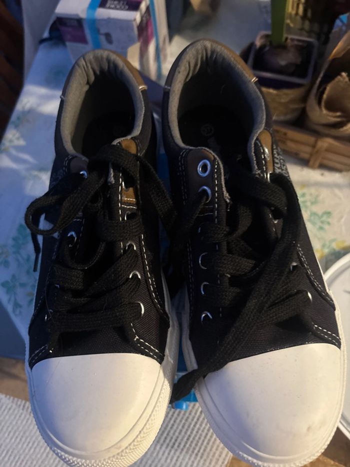 Baskets noires