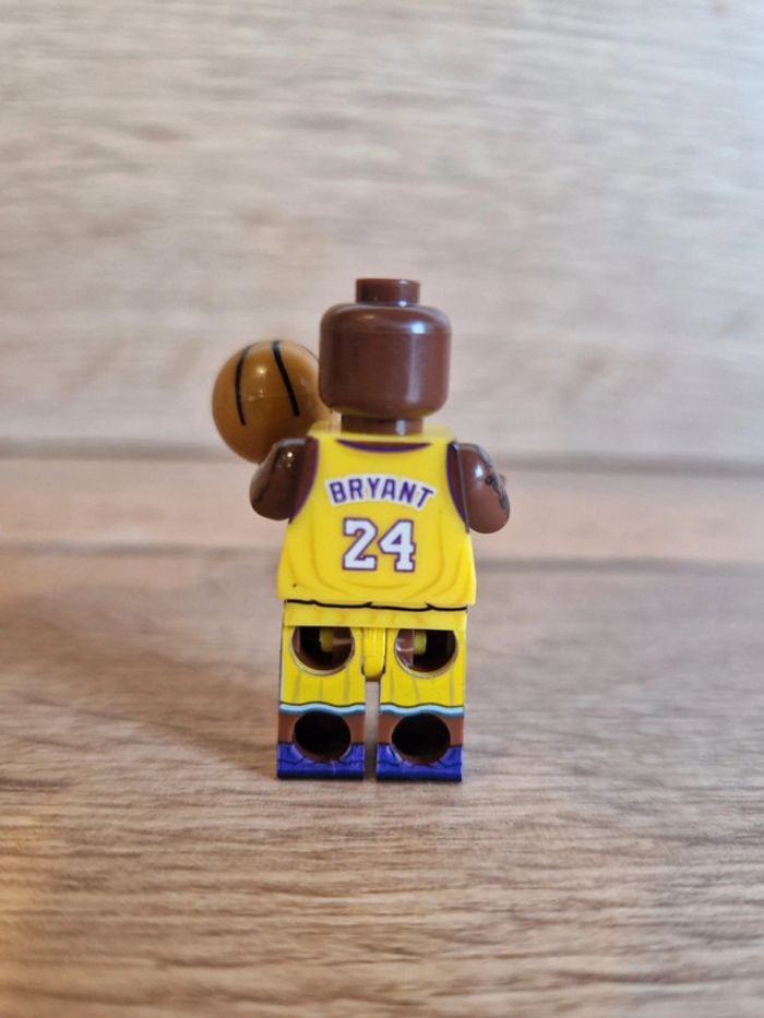 Figurine type lego Joueur de Basket Bryant - photo numéro 2
