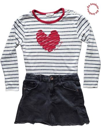 8 ans ensemble teeshirt orchestra et jupe Zara