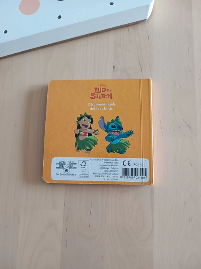 Livre Lilo et Stitch, le défi de Lilo. - photo numéro 3