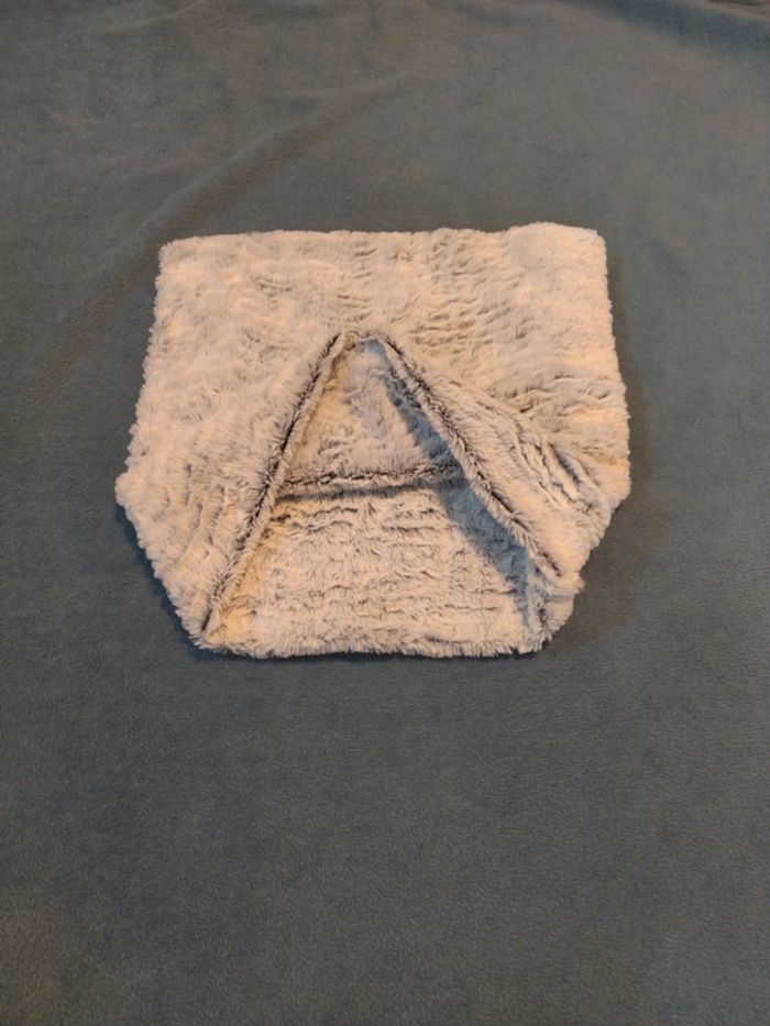 Tour de cou - photo numéro 2