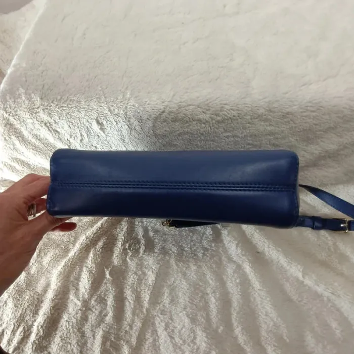 Sac bandoulière Lancaster bleu marine en cuir lisse, chaîne dorée amovible S046 - photo numéro 9