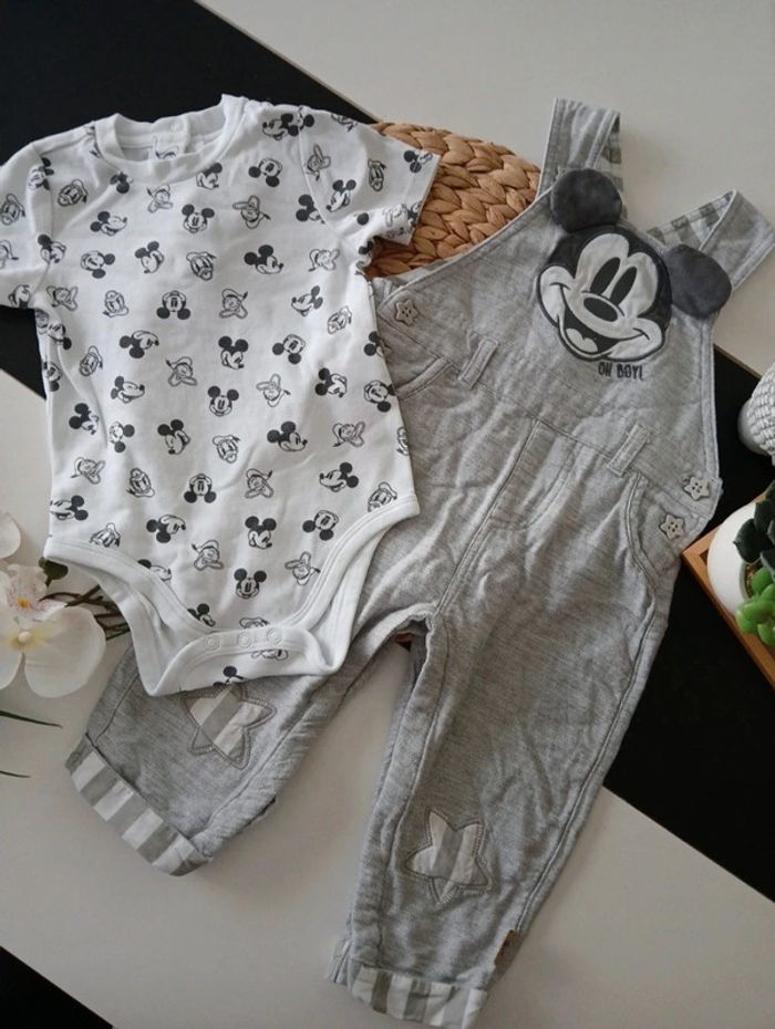 Ensemble salopette Mickey disney Taille 18 mois🌿🦁 - photo numéro 9