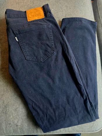 Jeans Levis 511 taille 34/32 Neuf