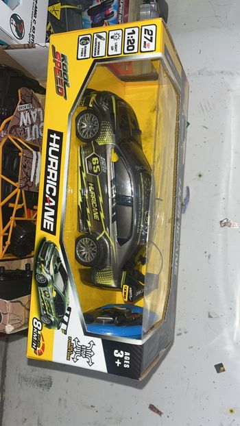 Hurricane voiture télécommandée