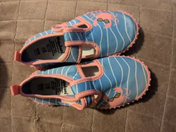 Playshoes chaussures/chaussons 28/29 souples anti uv rose et bleu