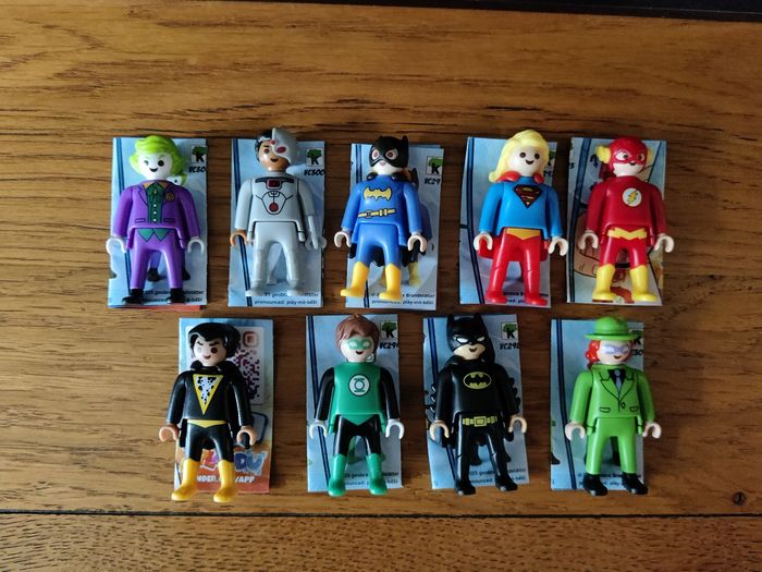 Lot de 9 Figurines Playmobil DC Comics