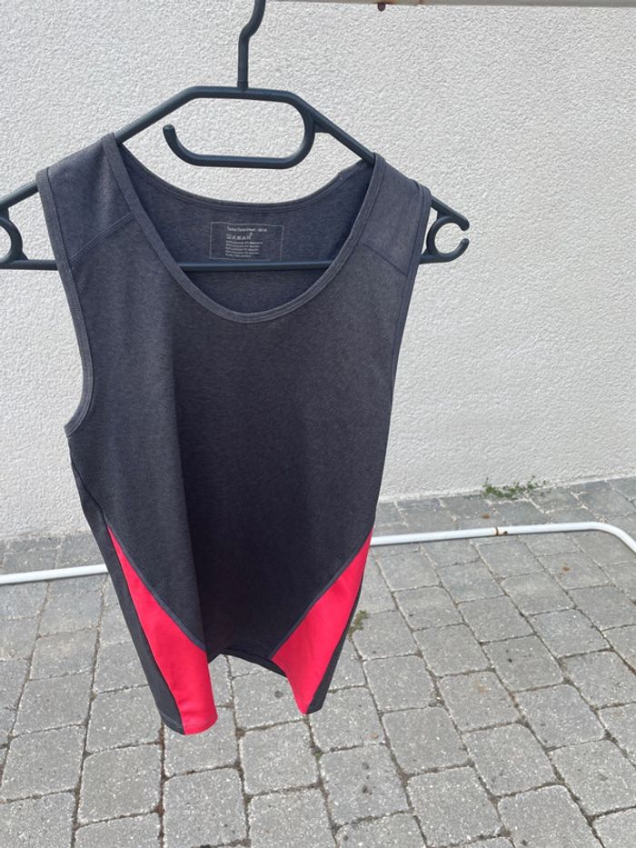 Super débardeur pour faire du sport - photo numéro 2