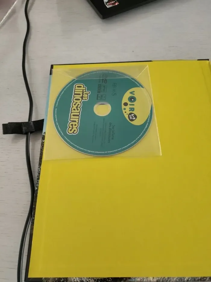 livre "Les Dinosaures" avec DVD - photo numéro 5