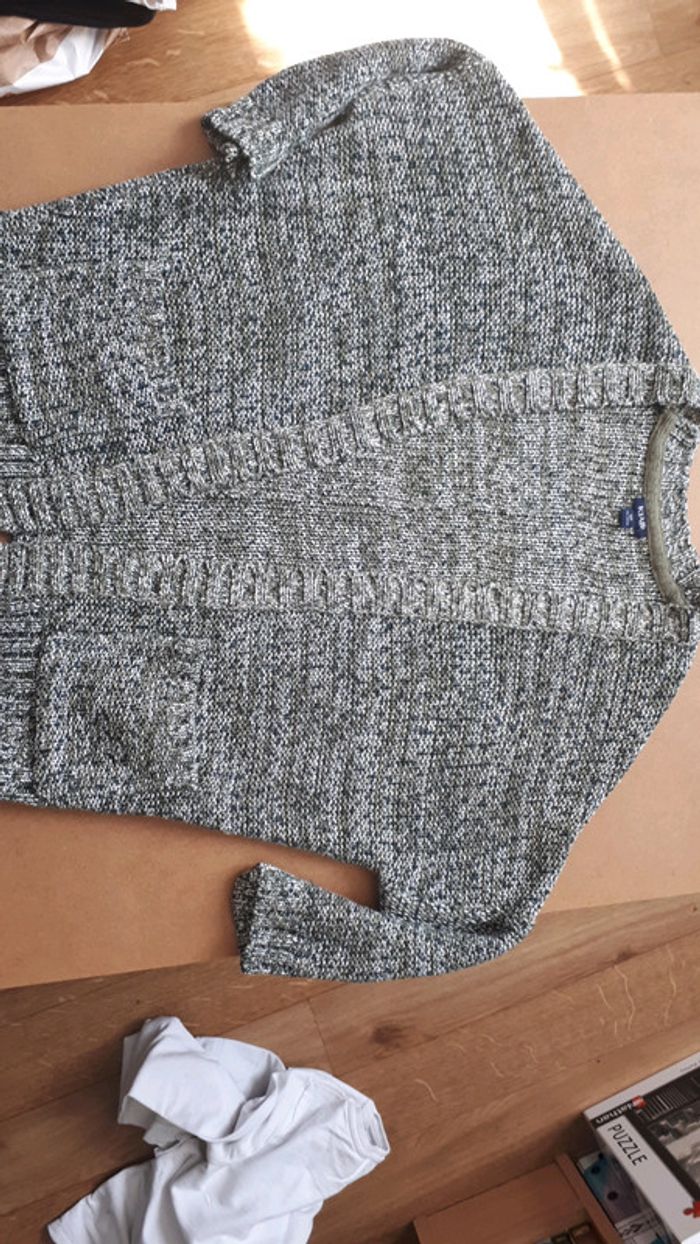 *Pull style papillon 6 ans - photo numéro 2